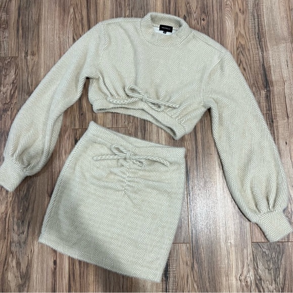 Revolve x MAJORELLE Loulya Top and Mini Skirt Sweater Set in Buttermilk - Picture 5 of 16